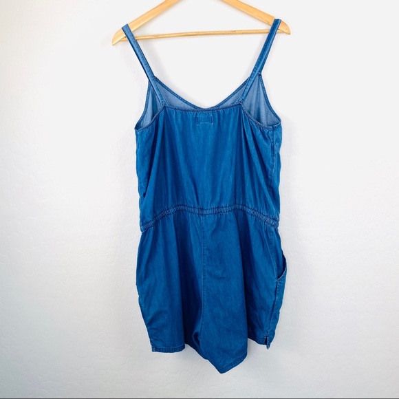 Old Navy chambray tie waist button up romper large - Picture 3 of 10